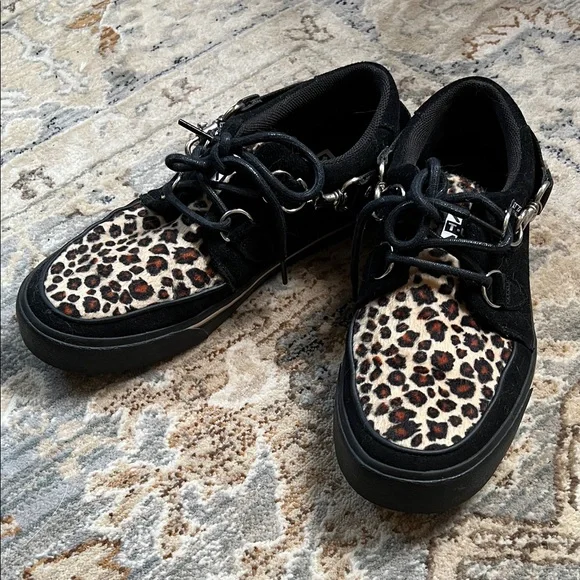 T.U.K Black and Leopard Print Shoes - Picture 1 of 6